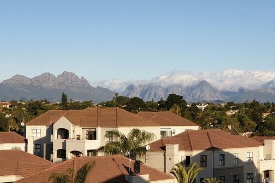 2 Bedroom Property for Sale in Vredekloof East Western Cape